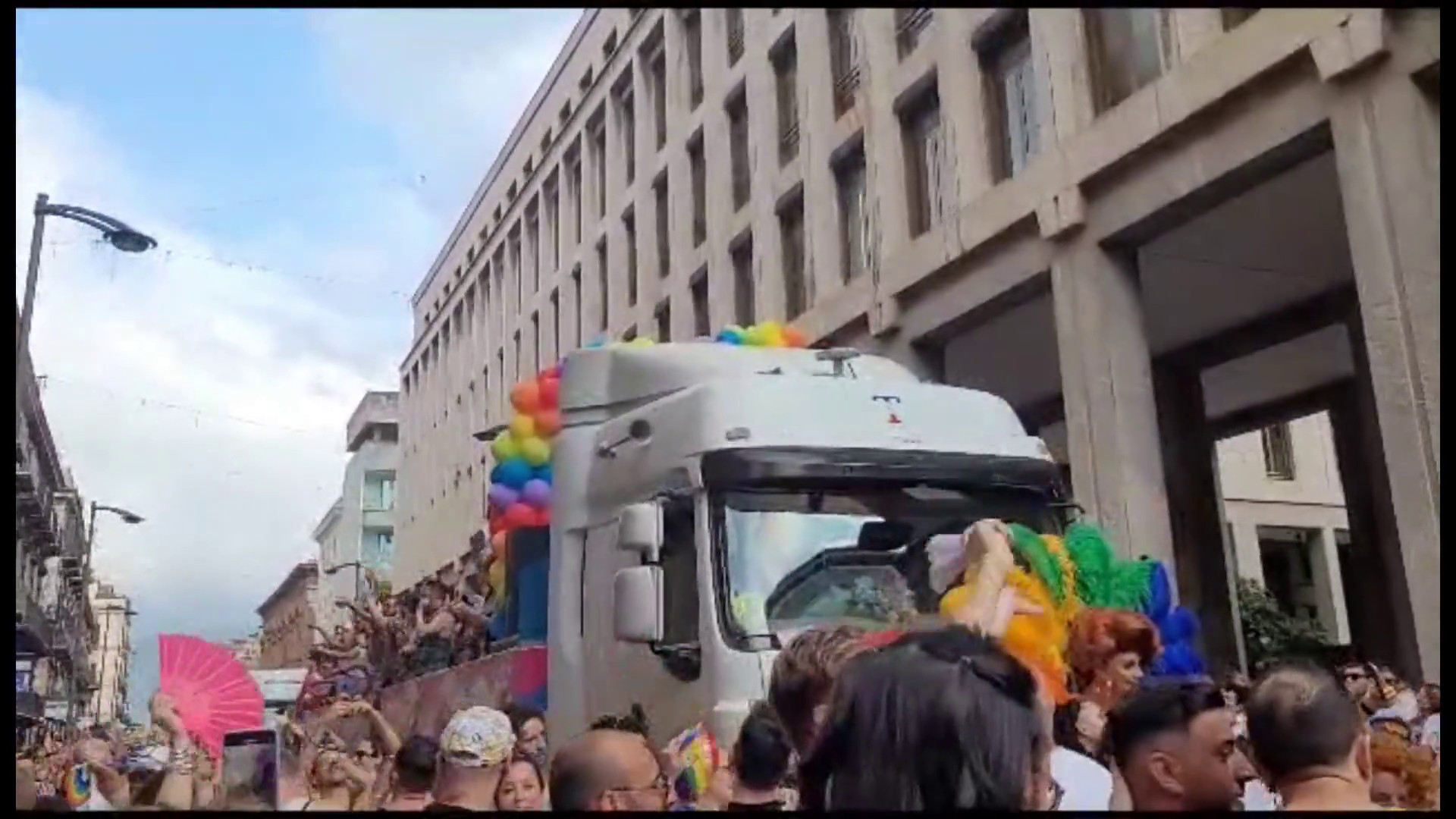 Il Pride Colora Le Strade Di Palermo Le Immagini