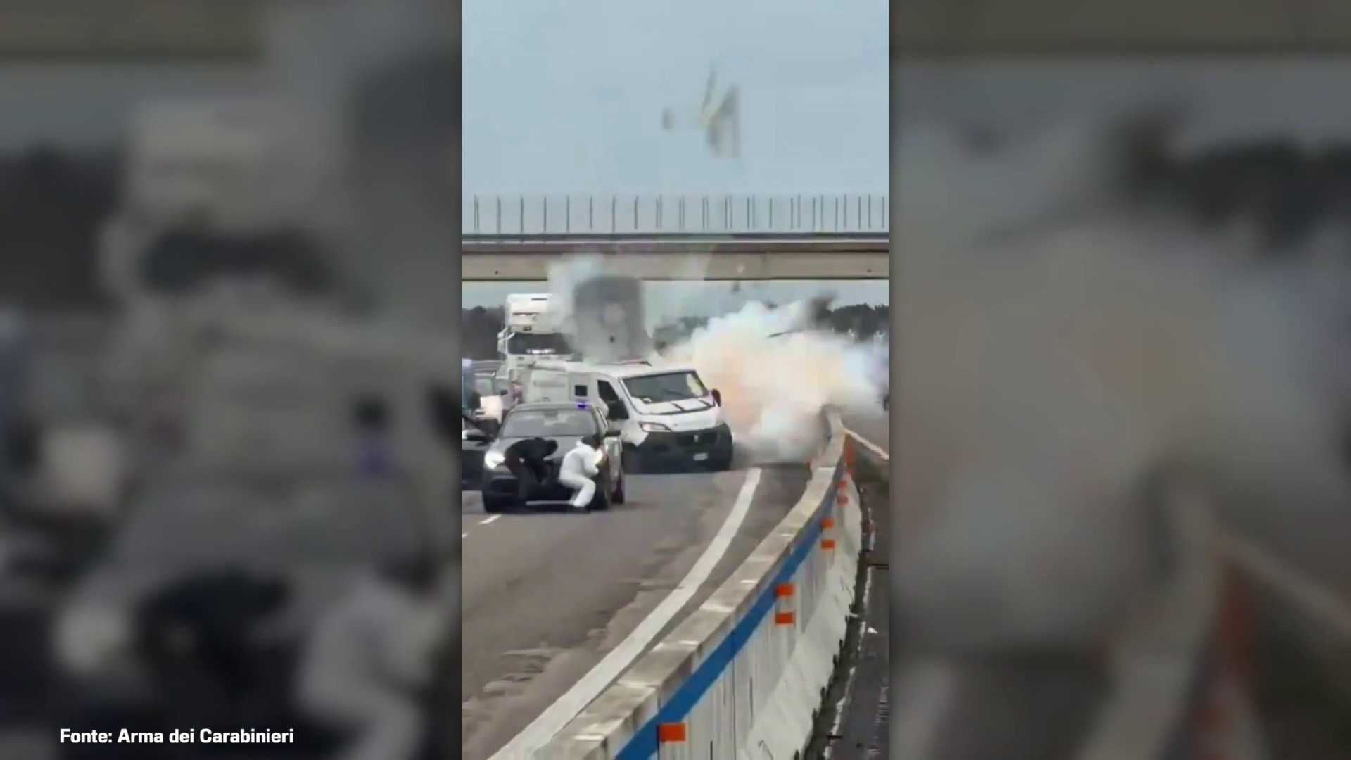 Assalto con sparatoria a un portavalori nel Brindisino, due fermi