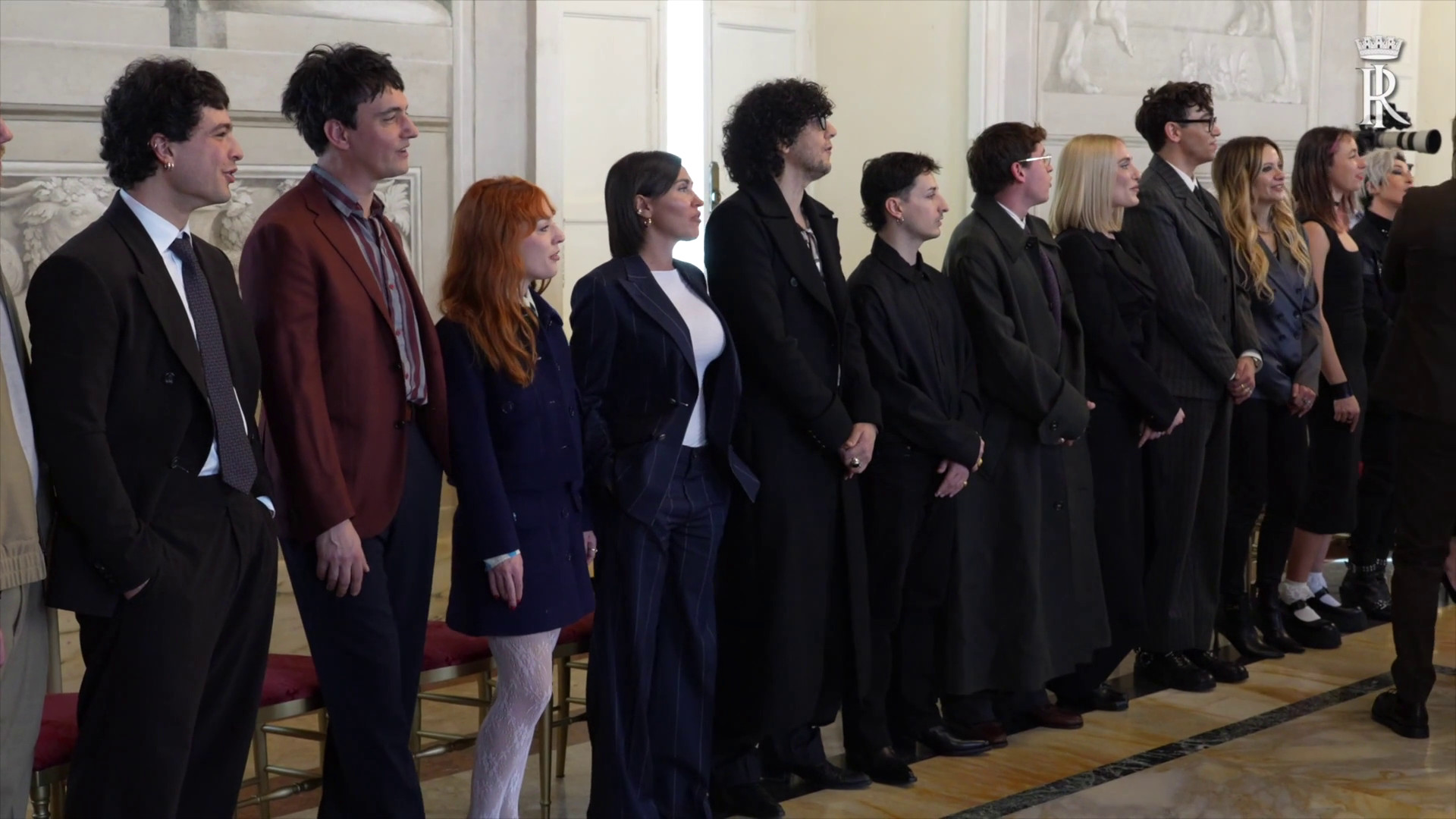 I cantanti di Sanremo intonano 