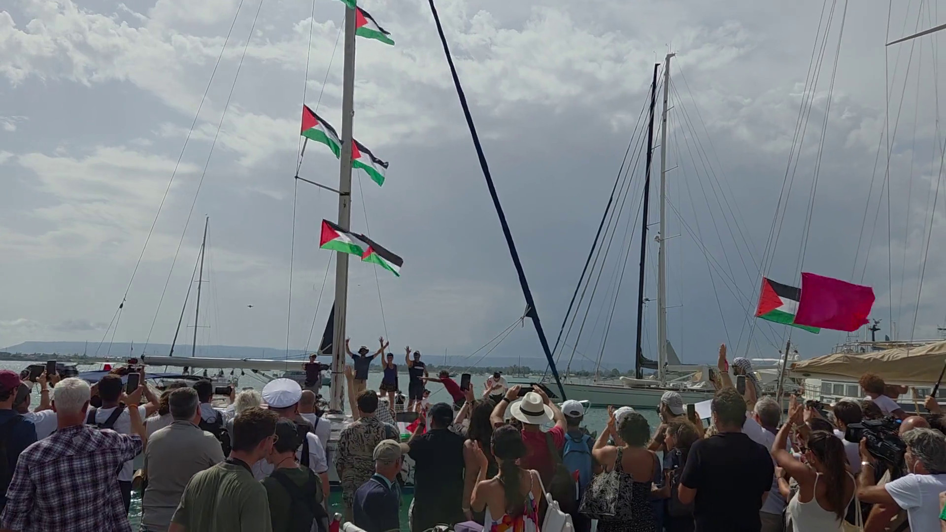 Global Sumud Flotilla, a Siracusa il saluto alle imbarcazioni italiane
