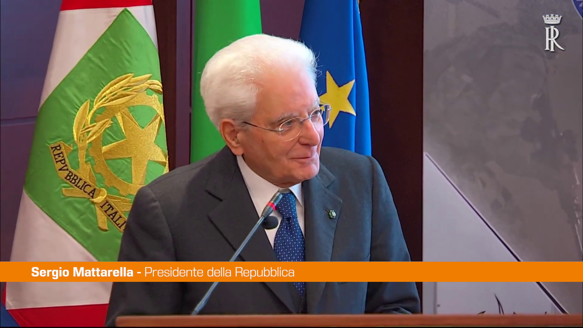 Mattarella “Dalle Forze Armate grande contributo al Paese”