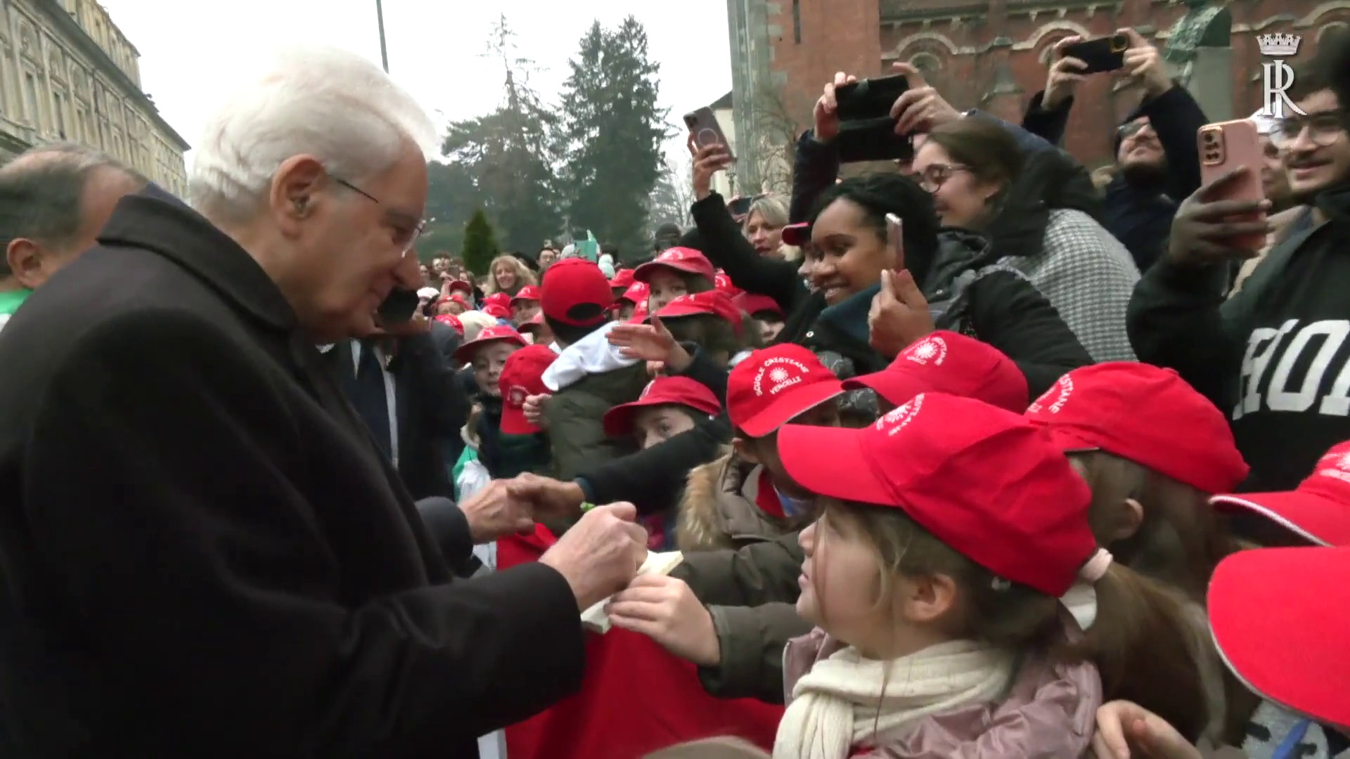 Vercelli, Mattarella visita mostra all'Ospedale S.Andrea