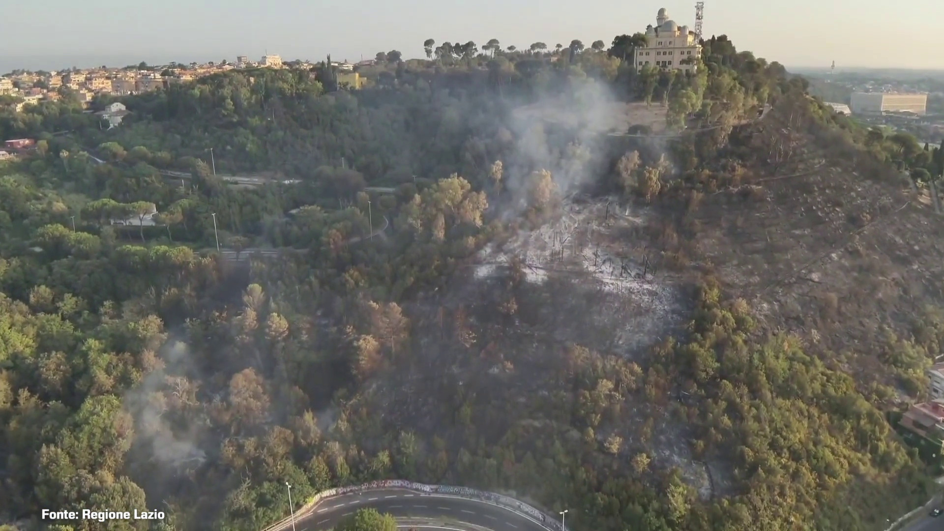 Incendio Monte Mario, le immagini dei droni della Protezione Civile