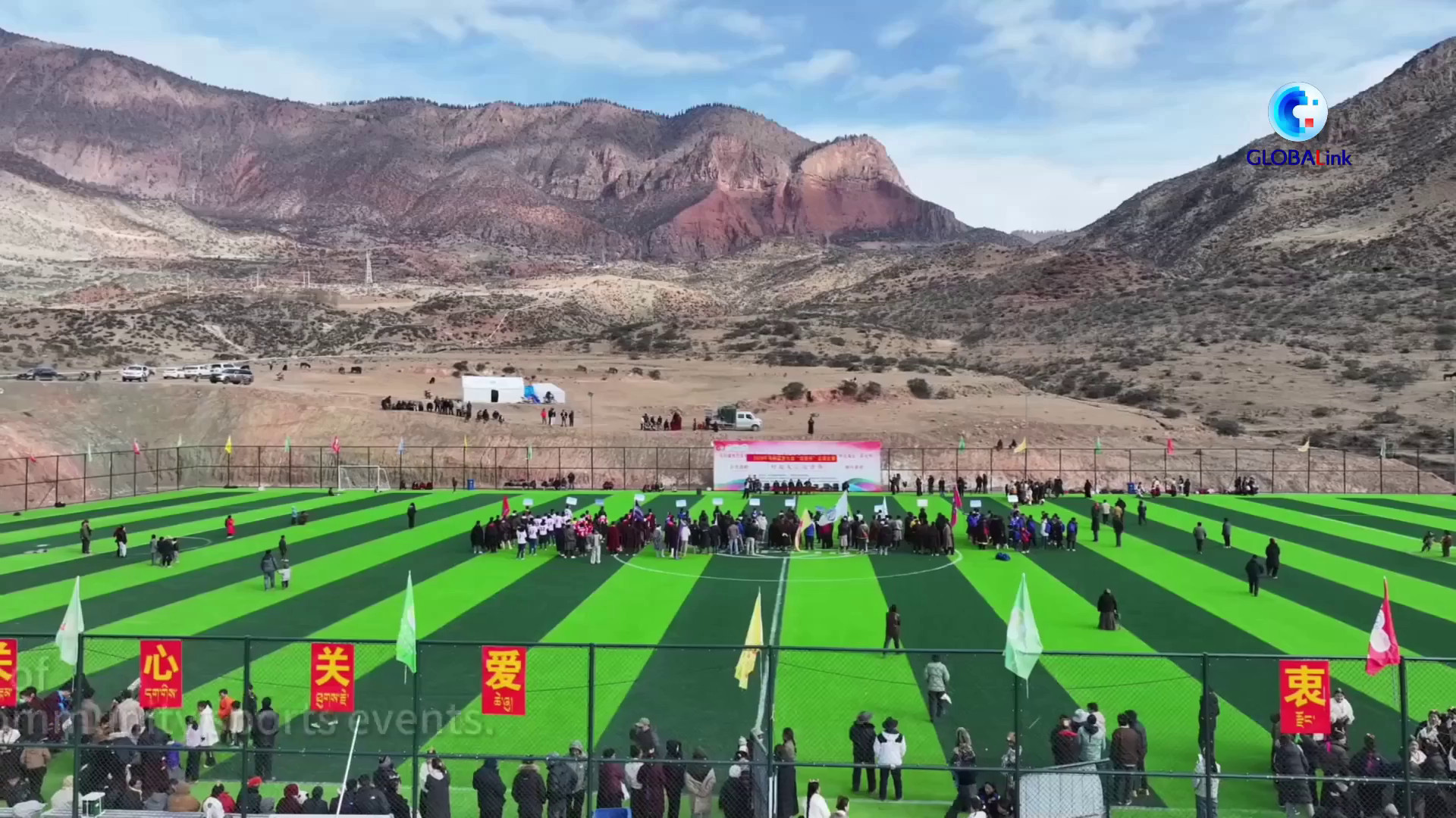 Cina, partite di calcio in un villaggio a 3.700 metri