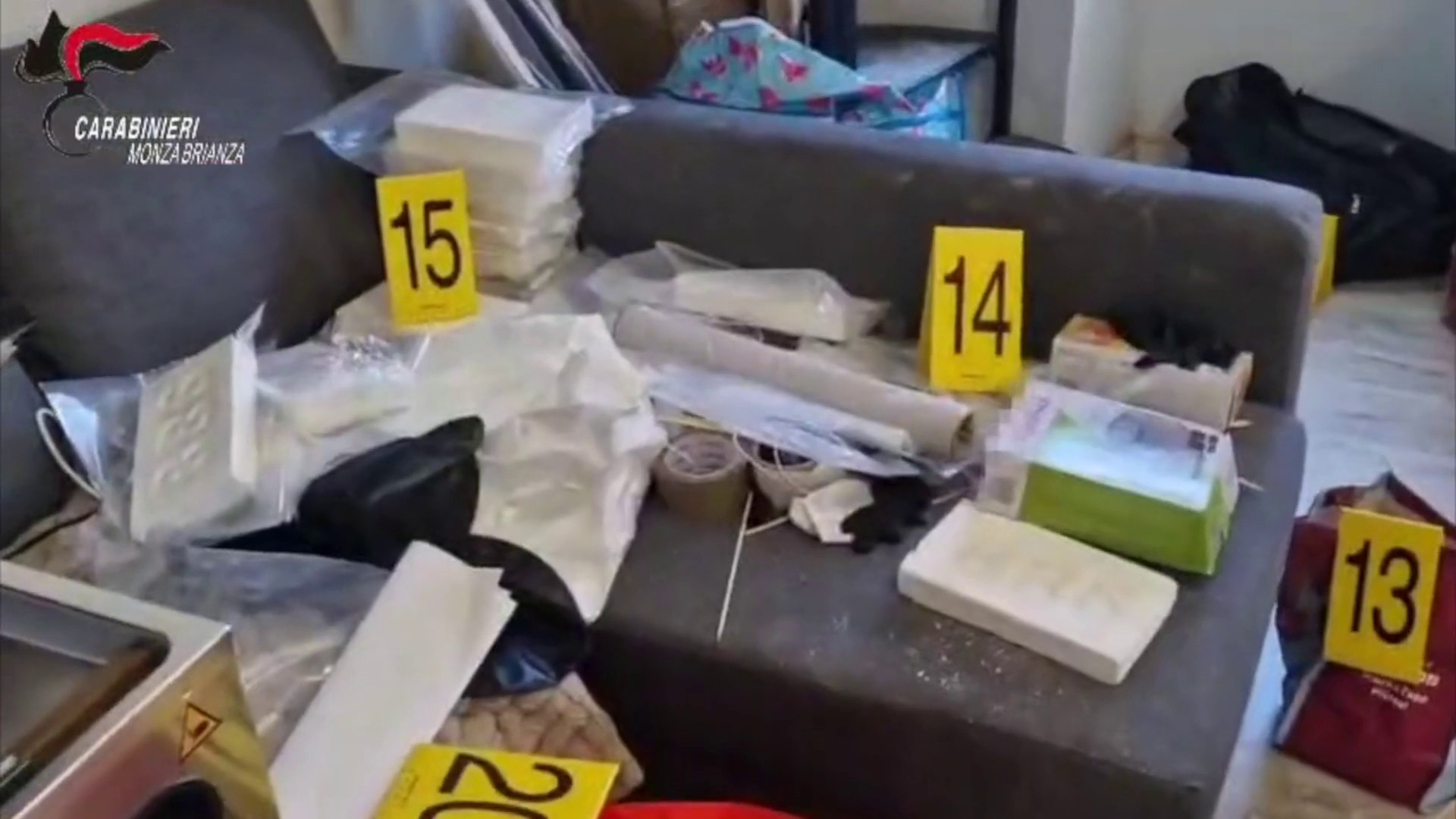 Droga, scoperto laboratorio di cocaina nel monzese, due arresti