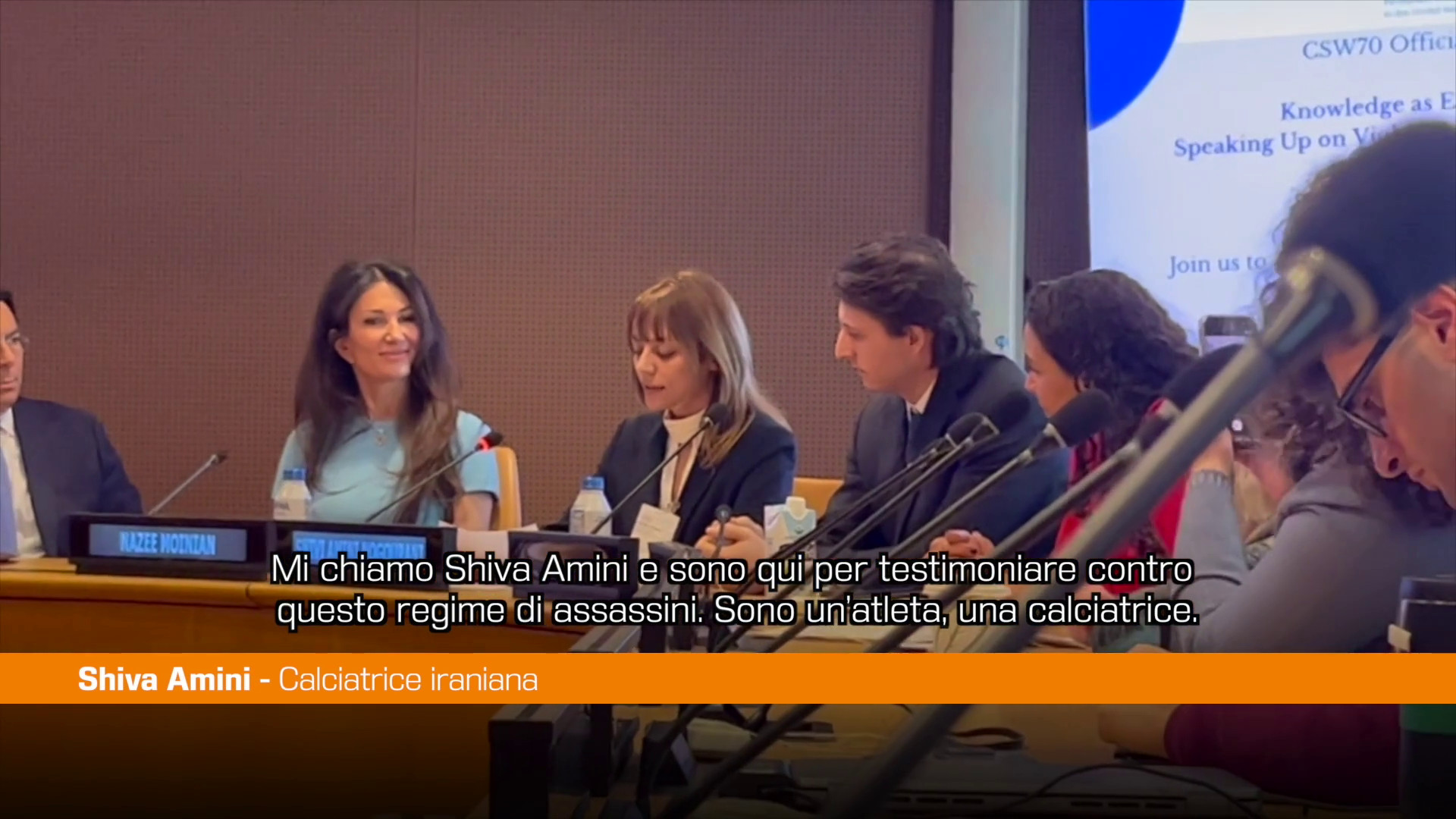 La calciatrice iraniana Shiva Amini 