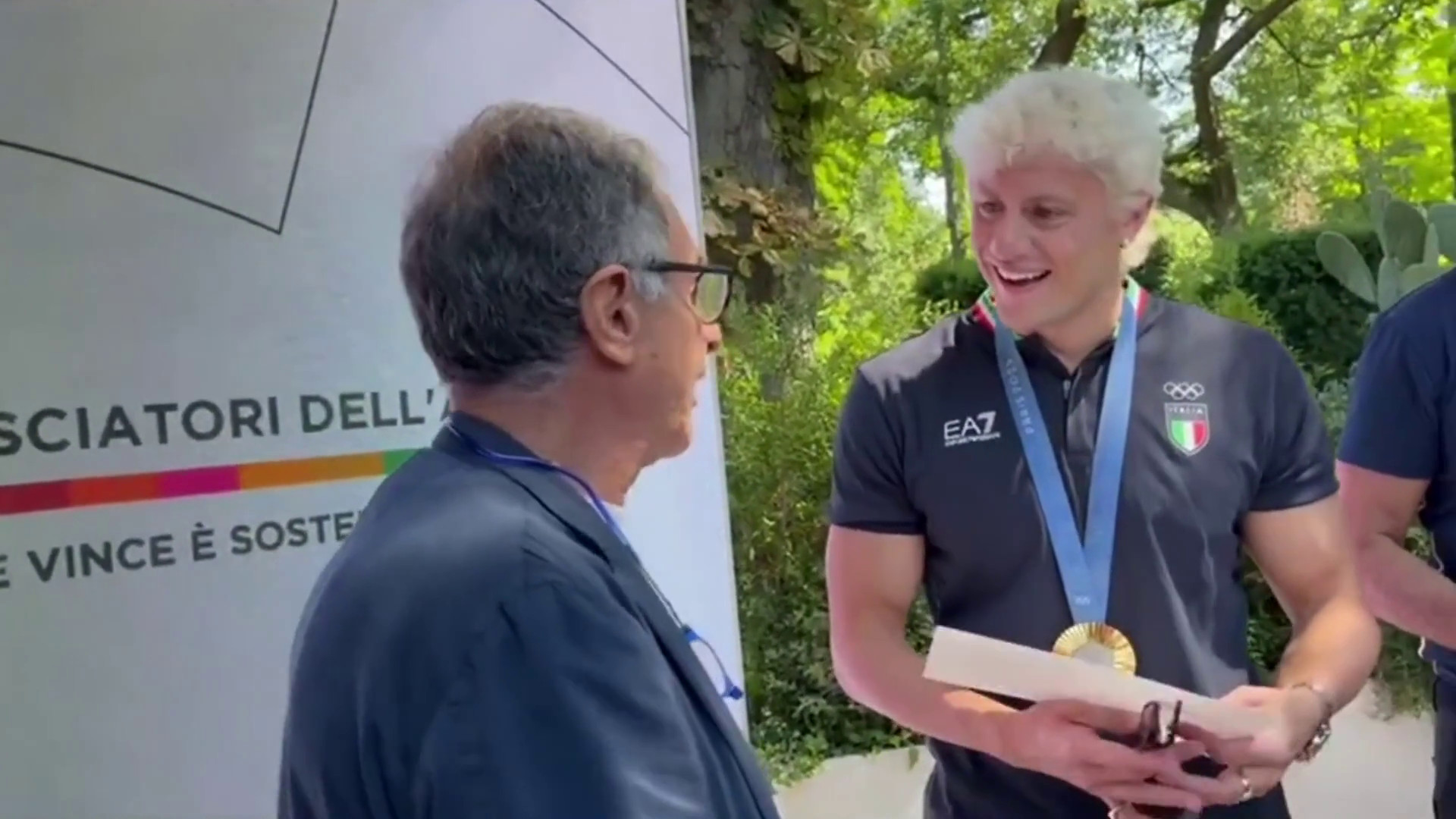 La medaglia d'oro Martinenghi diventa ambasciatore dell'ambiente