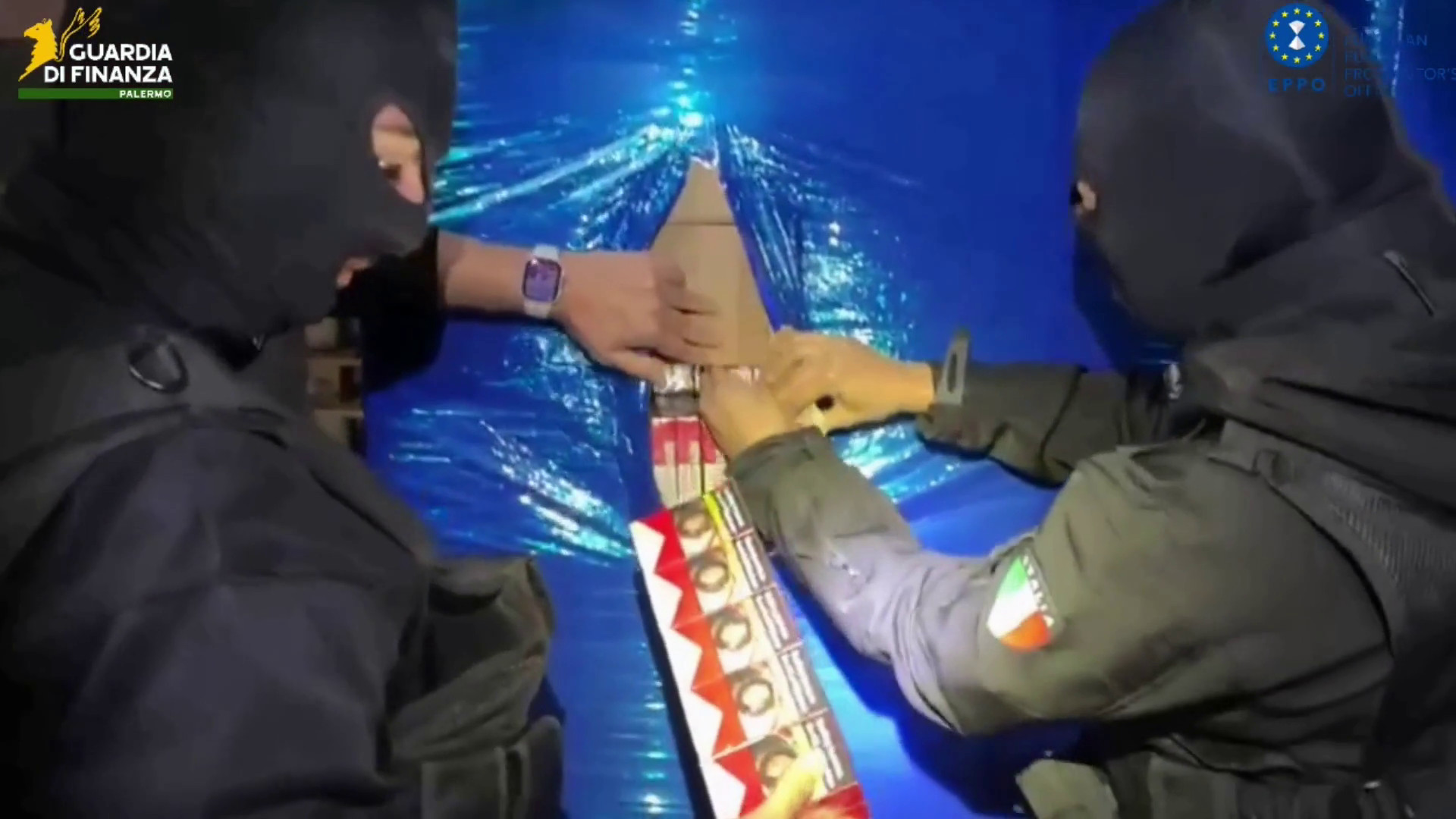 Smantellata fabbrica clandestina sigarette, maxi sequestro tra Sicilia e Veneto