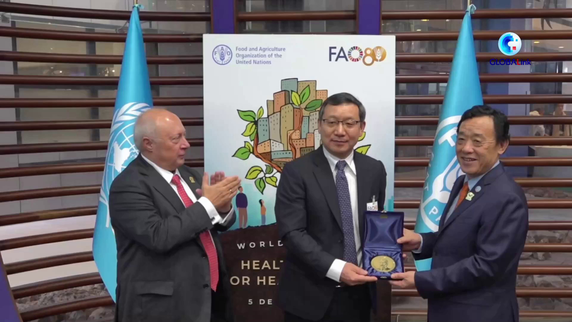 Scienziato cinese vince il Premio Mondiale del Suolo Glinka 2025