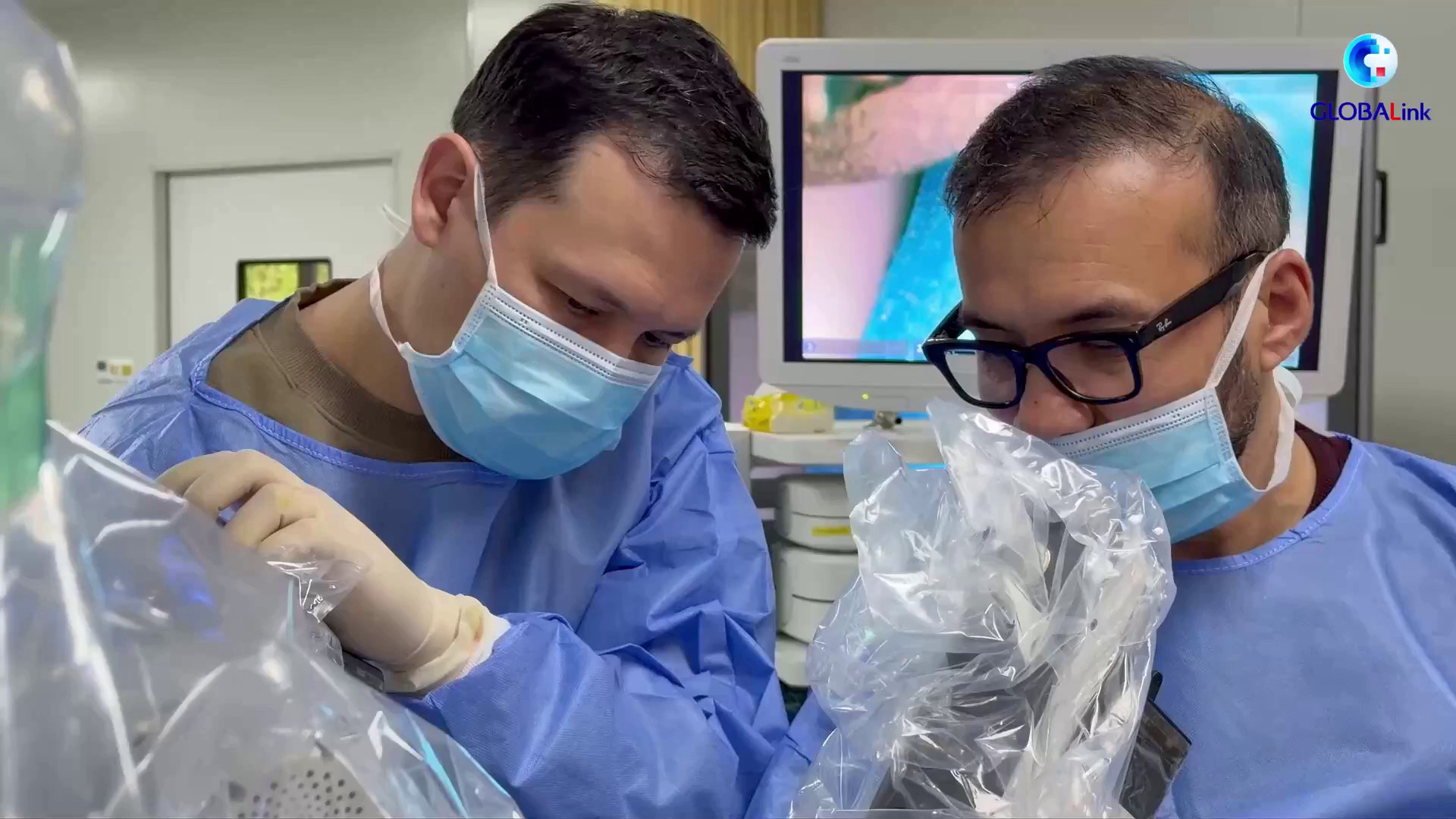 Cina: Chongqing, medici stranieri partecipano a formazione su chirurgia robotica