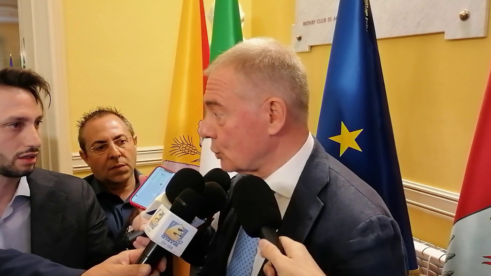 Patto delle Aci, Urso 