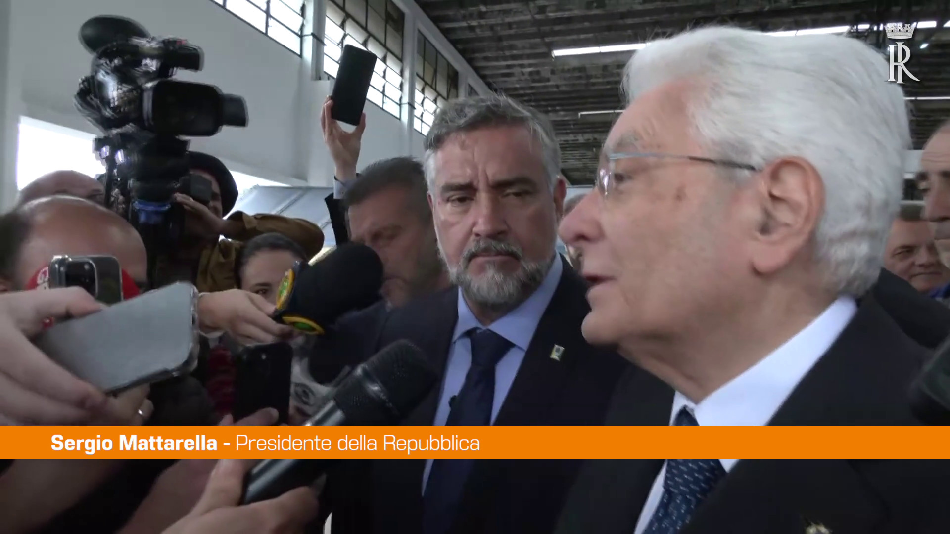 Mattarella visita una zona alluvionata a Porto Alegre