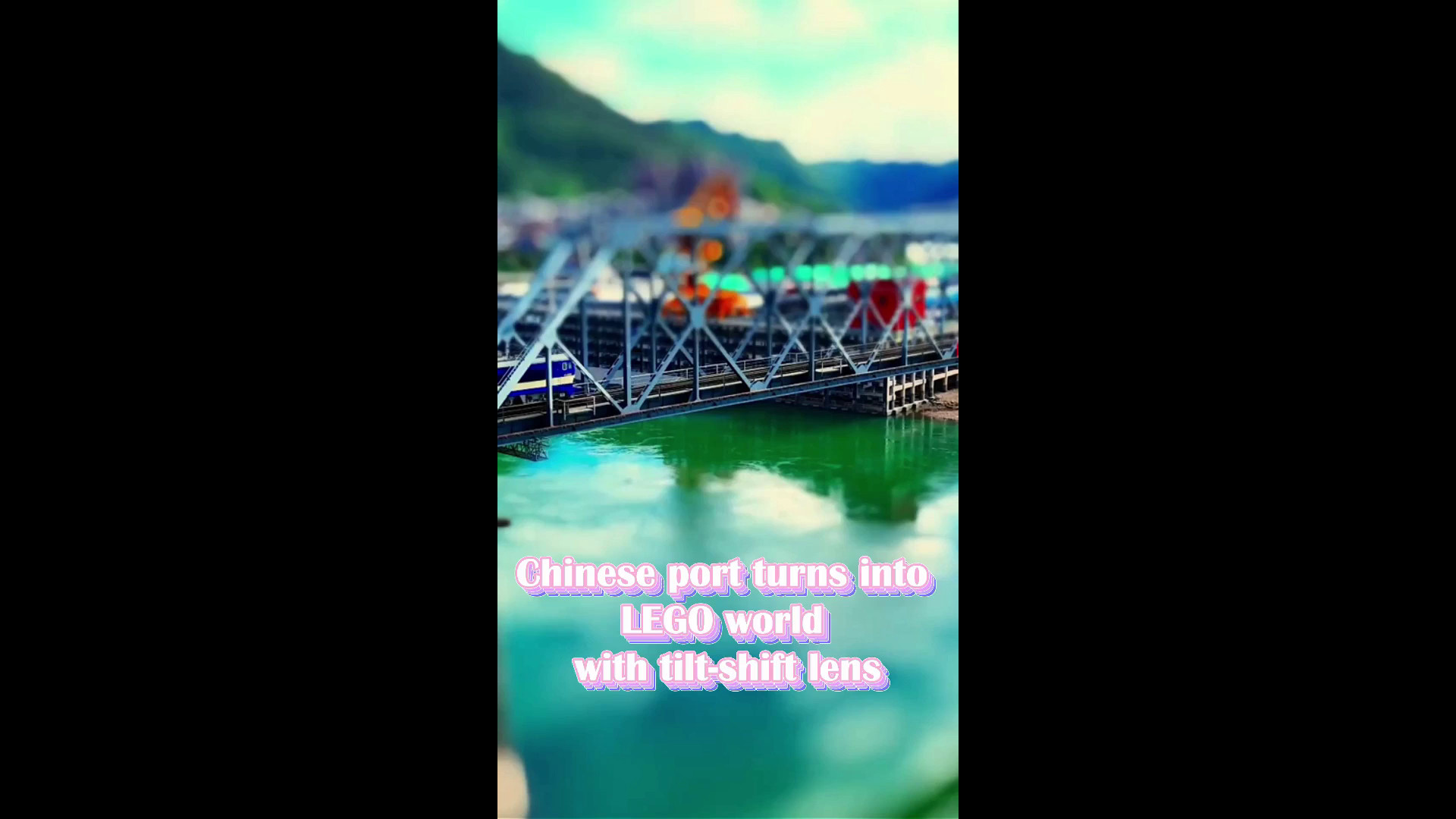 Cina: porto Yunnan si trasforma in un mondo LEGO con un obiettivo tilt-shift