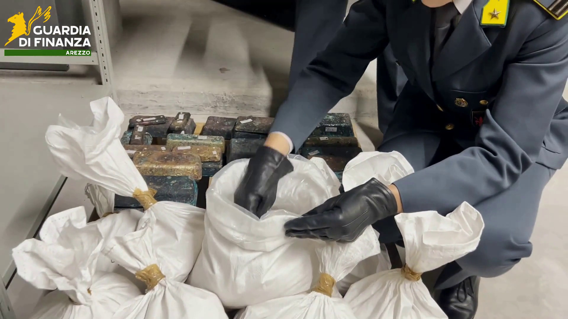 Frode fiscale nel commercio di argento, sequestrati beni per 15,7 mln di euro