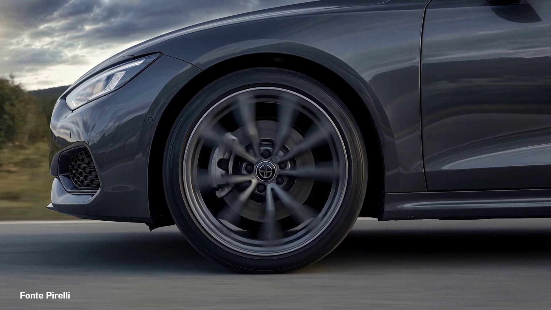 Pirelli lancia 