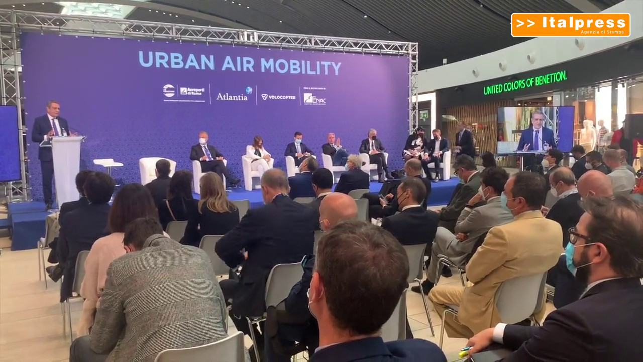 Da Fiumicino parte la sfida dei taxi aerei elettrici