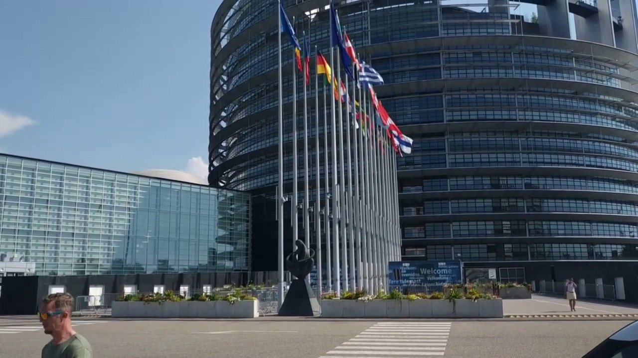 Ue, 3,8 mld di aiuti all'Italia per la banda larga