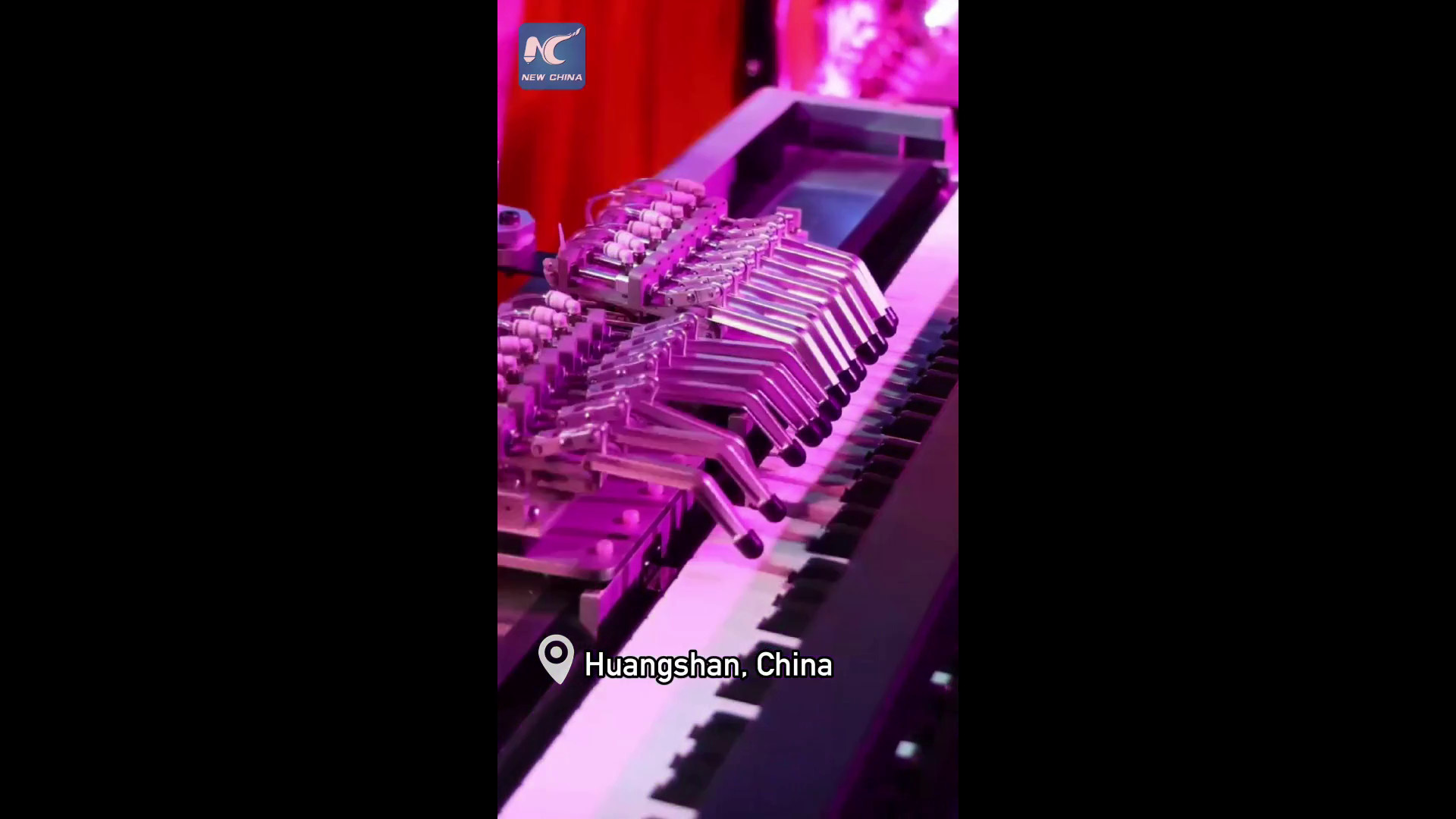 Cina: band di robot si esibisce in un museo dell'Anhui