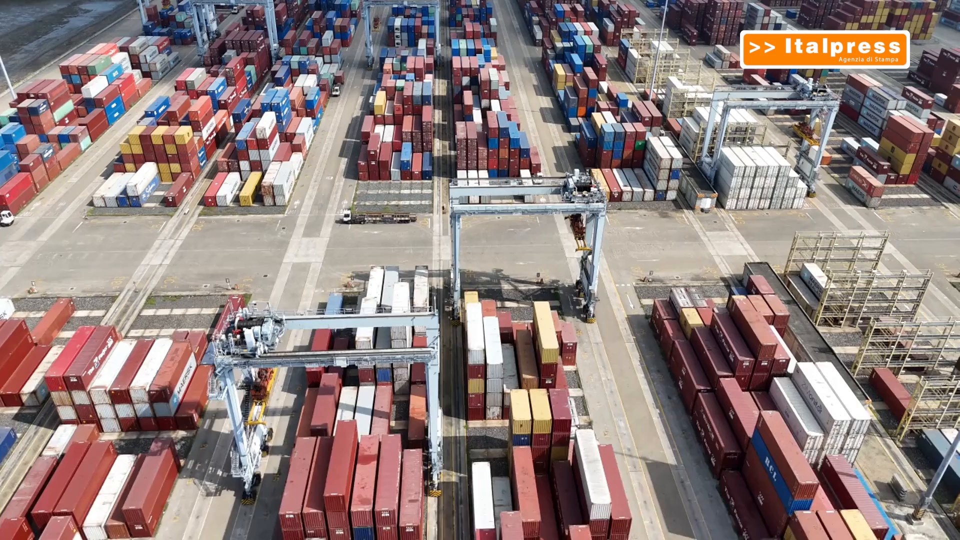 Area euro, cresce il saldo commerciale con l'estero