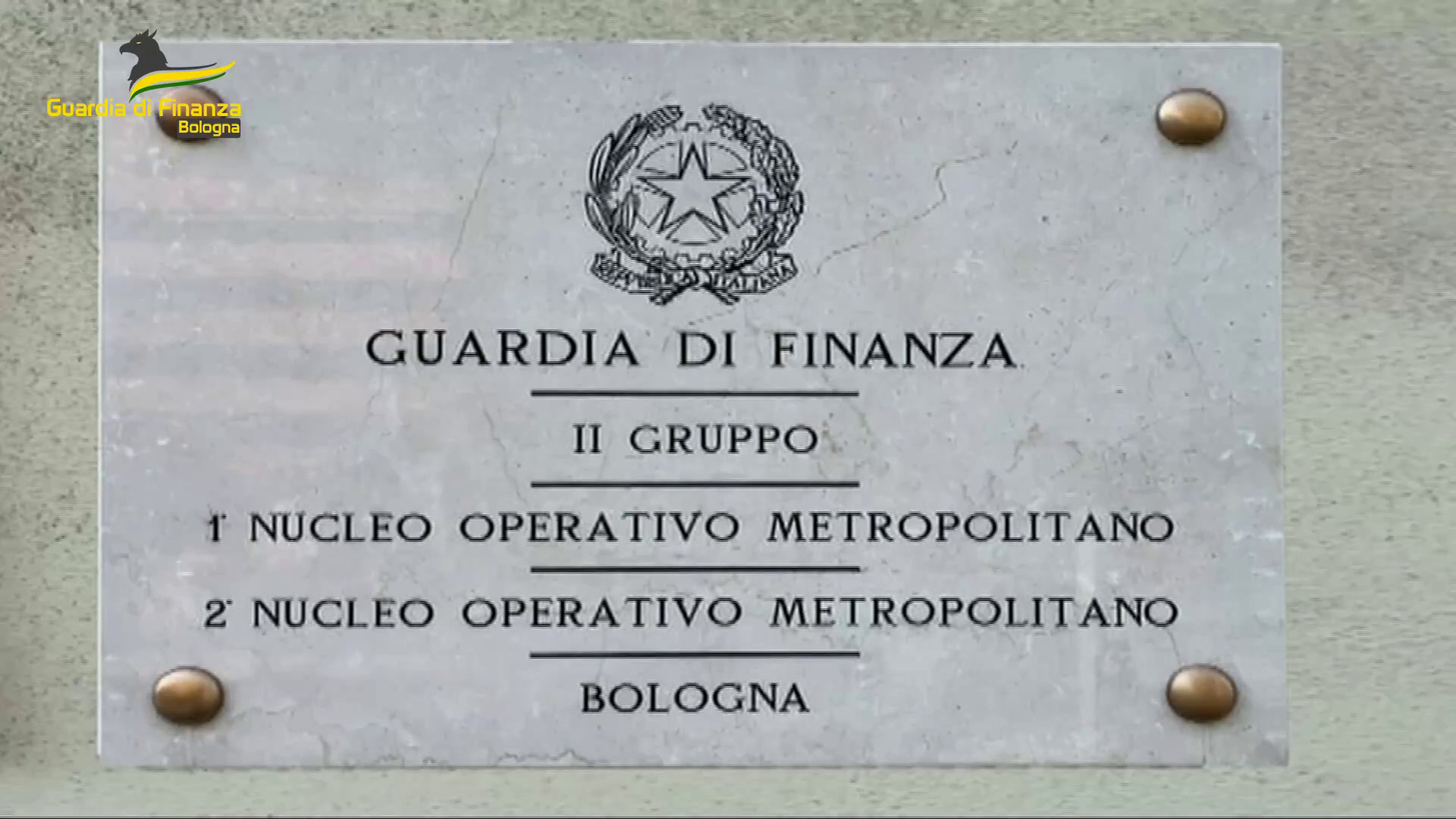 Scoperti a Bologna 14 lavoratori in nero e 12 clandestini