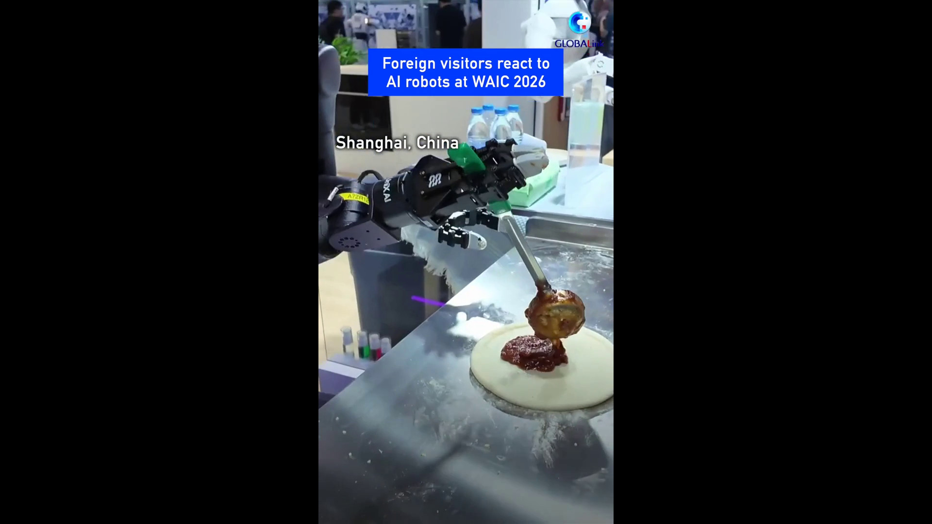Un robot può fare una pizza o sfidarci a tennistavolo? Se ne parla a Shanghai