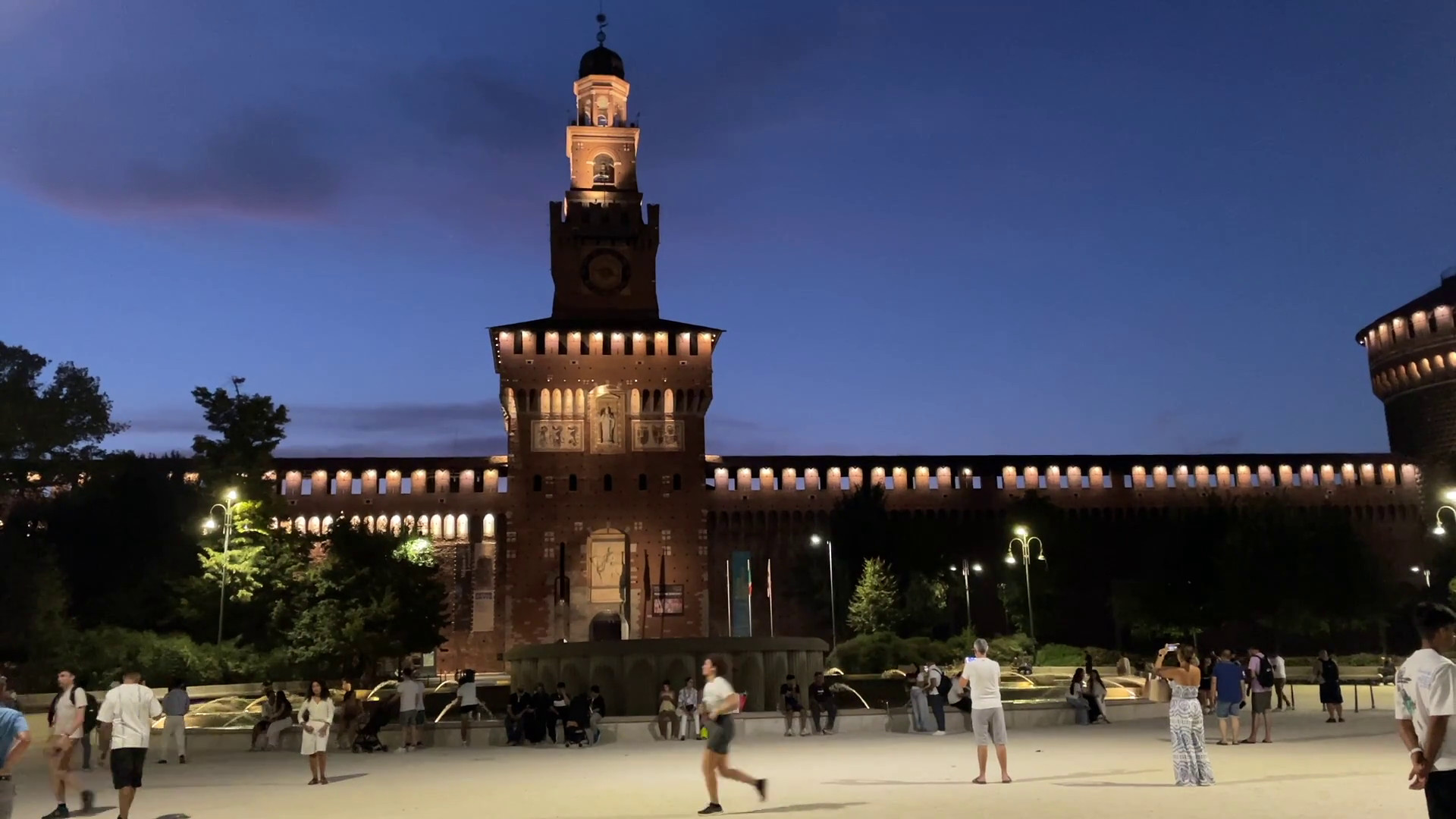 L’estate milanese si accende tra periferie e Castello Sforzesco