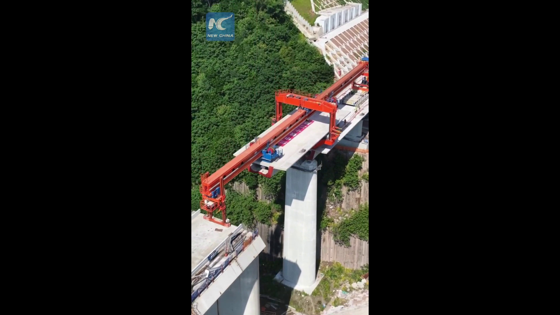Cina, completata posa delle travi su ferrovia ad alta velocità Chengdu-Chongqing