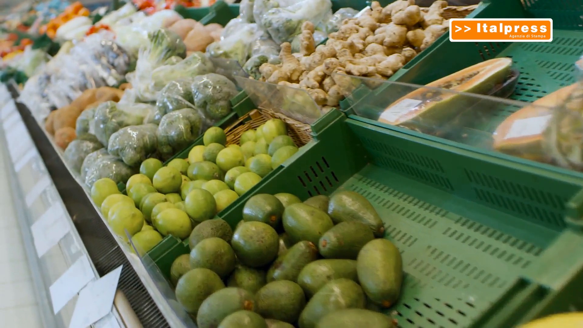 Ortofrutta, l’Italia vende meno e importa di più
