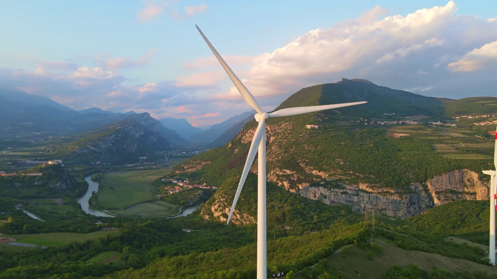 Rinnovabili in frenata: -27% nel 2025