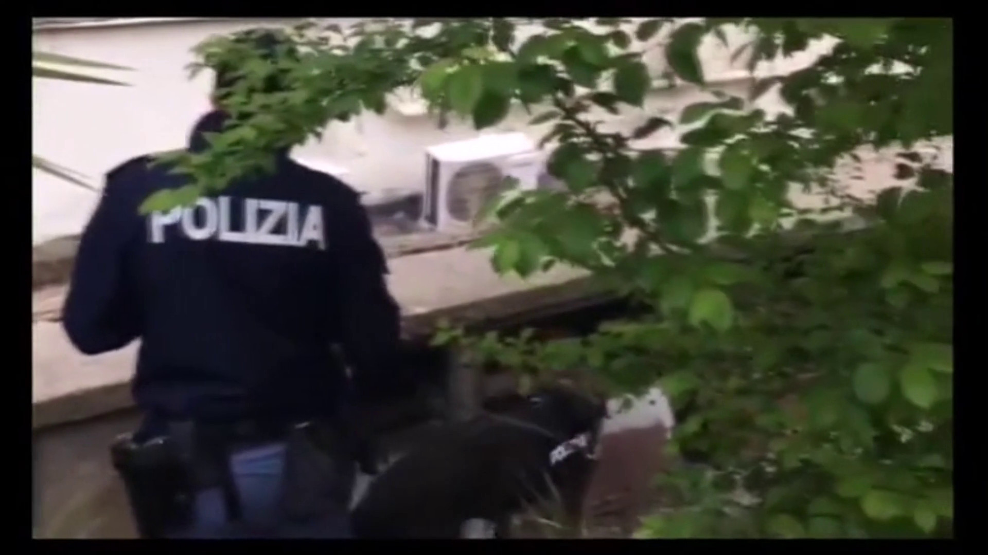 Tentato omicidio a Roma, 5 arresti e sequestrate armi e droga