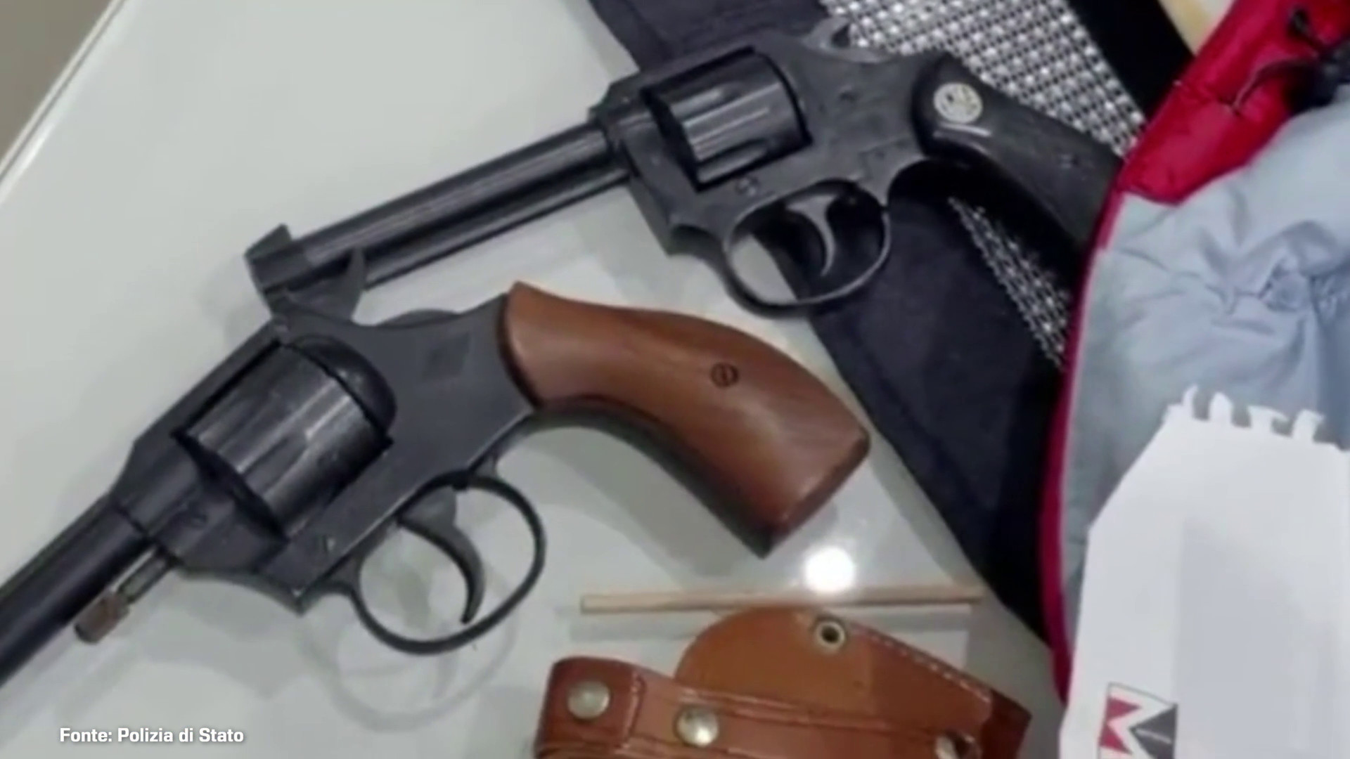 Colpo al traffico di droga nel rione Cep a Messina, 15 arresti