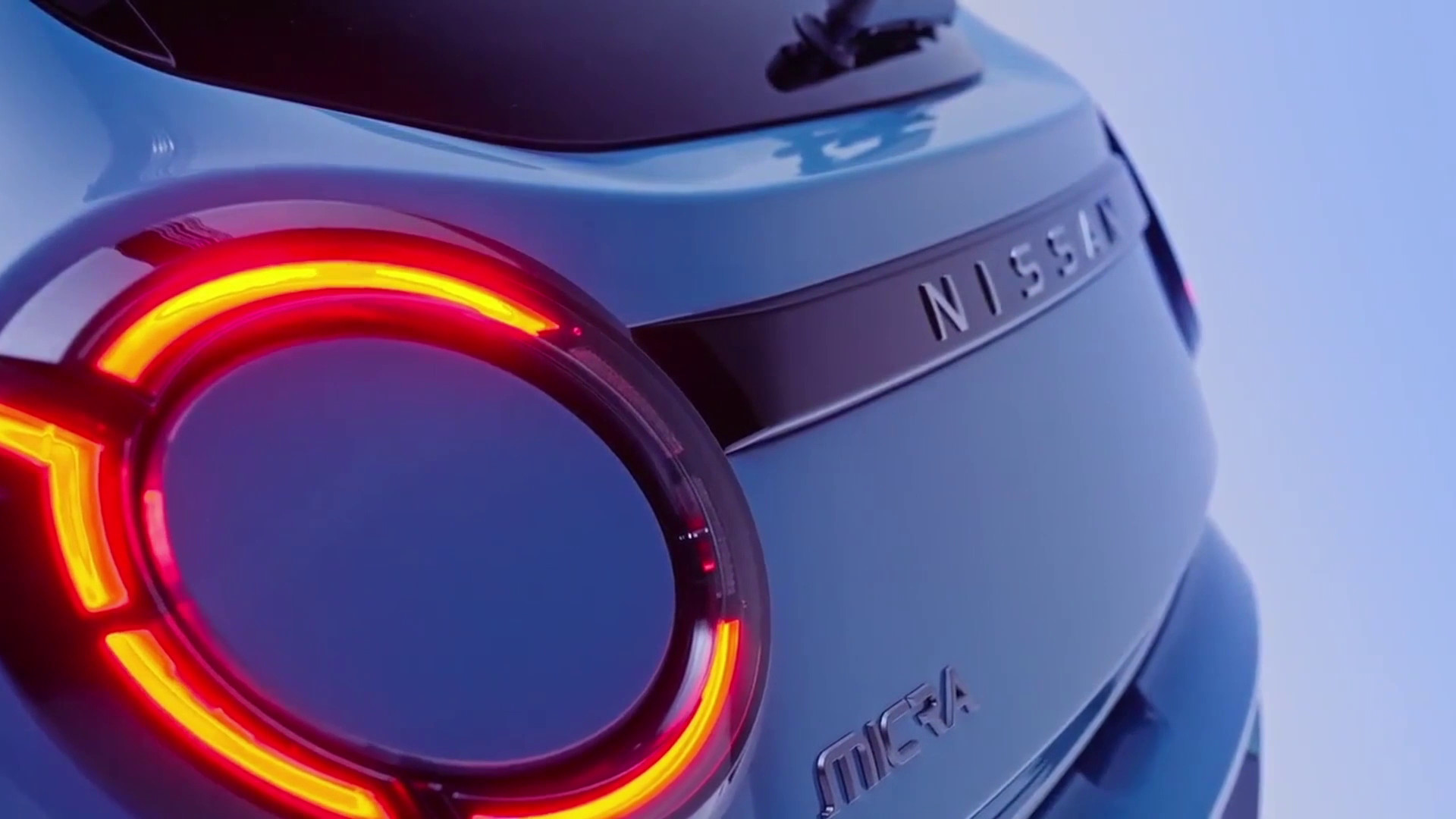 La Nissan Micra adesso è 100% elettrica