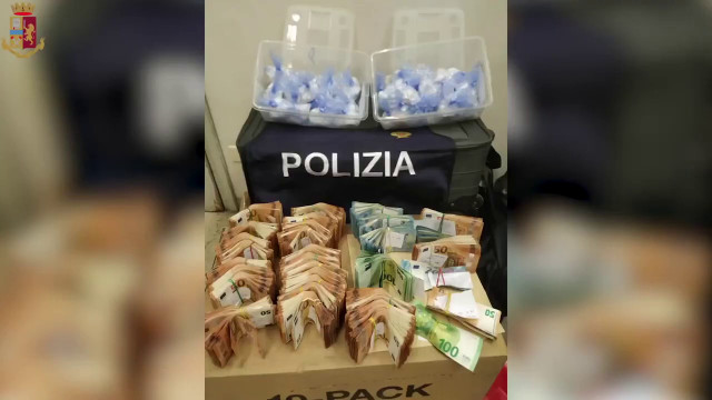 Droga riciclaggio e armi, sgominata organizzazione italo-albanese