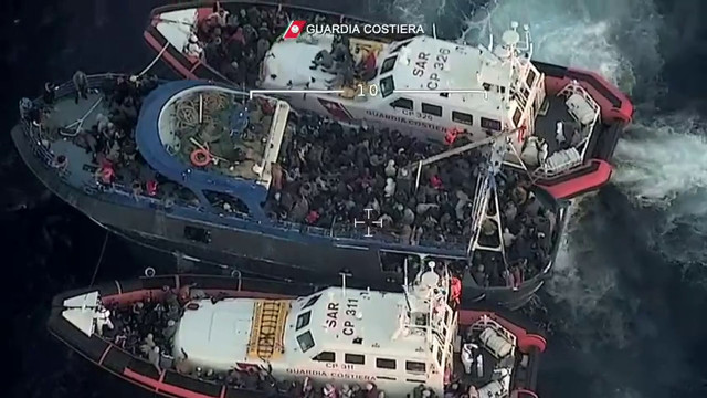 Guardia Costiera soccorre due pescherecci con migranti nel mar Ionio