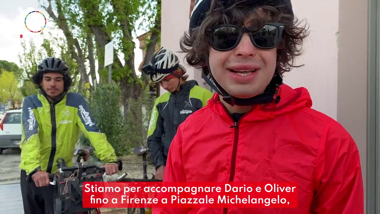 Da Firenze a Città del Capo in bici. Dario e Oliver tornano a casa