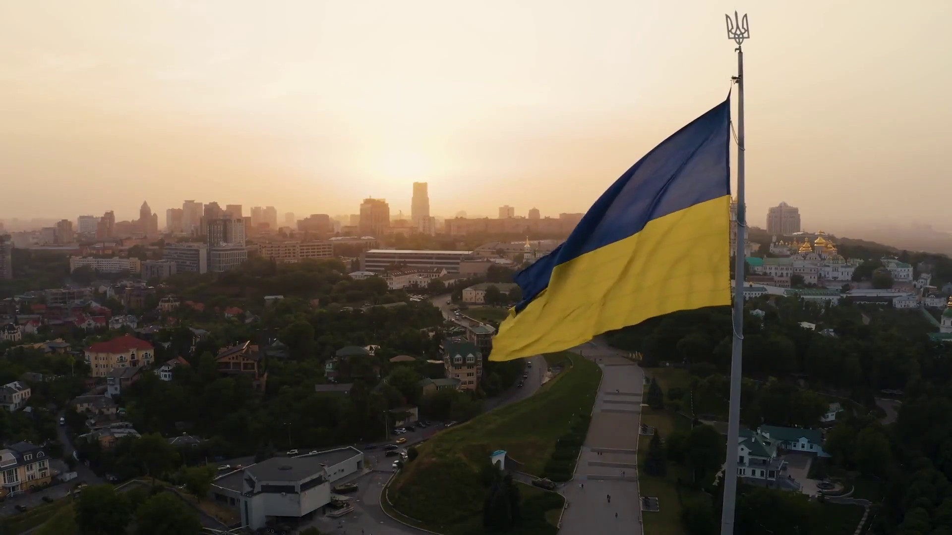 L'Ue invia 1,5 miliardi all'Ucraina da beni russi congelati