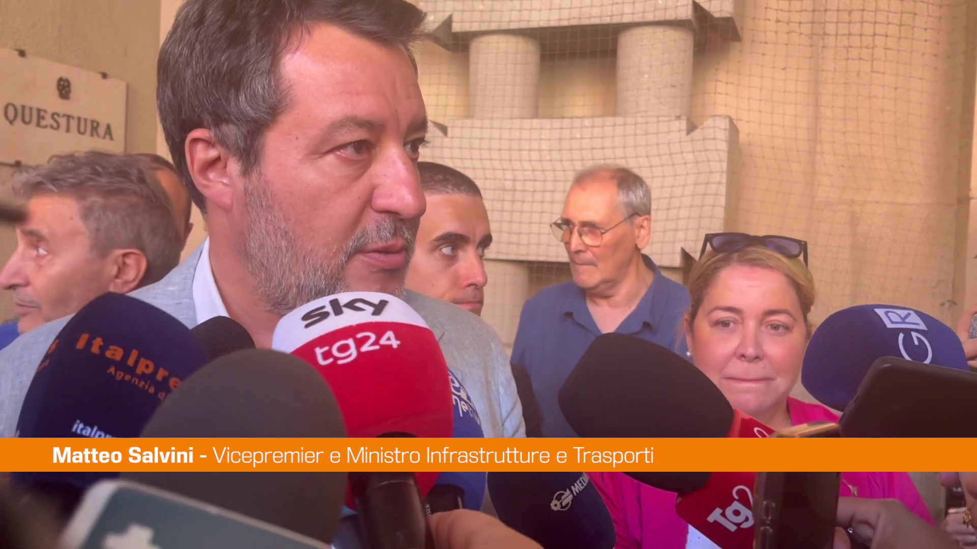 Fakir, Salvini 