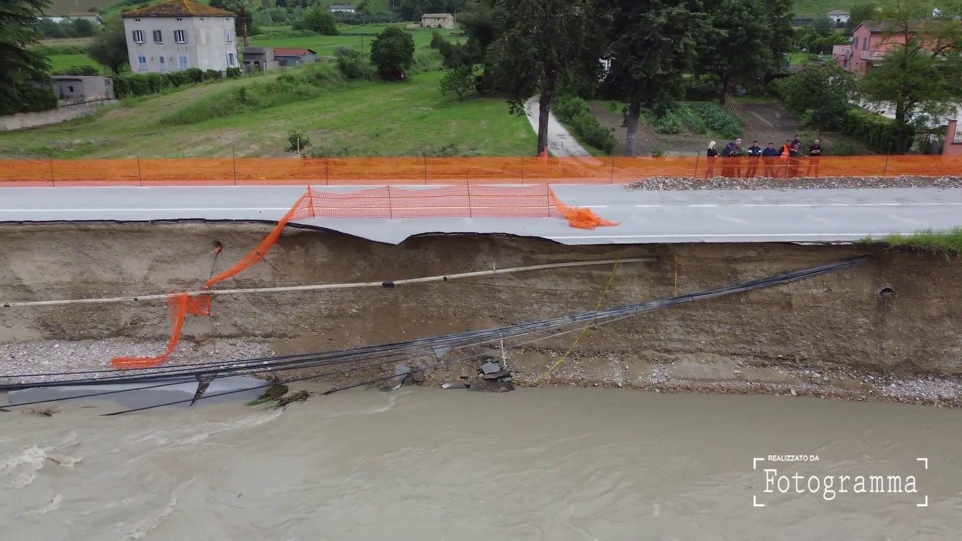 Maltempo, La Piena Fa Crollare Una Strada Tra Marche E Abruzzo