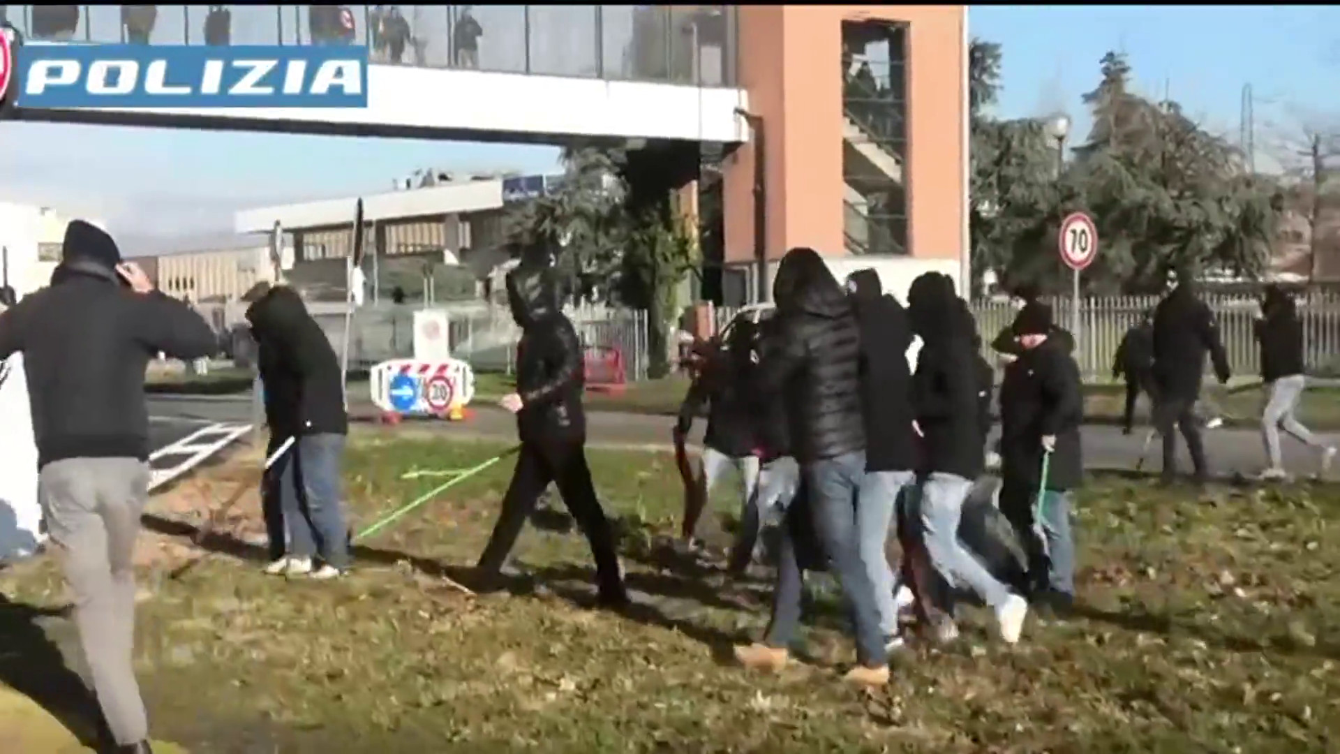 Monza, 14 Daspo a tifosi del Genoa per scontri del 10 dicembre scorso