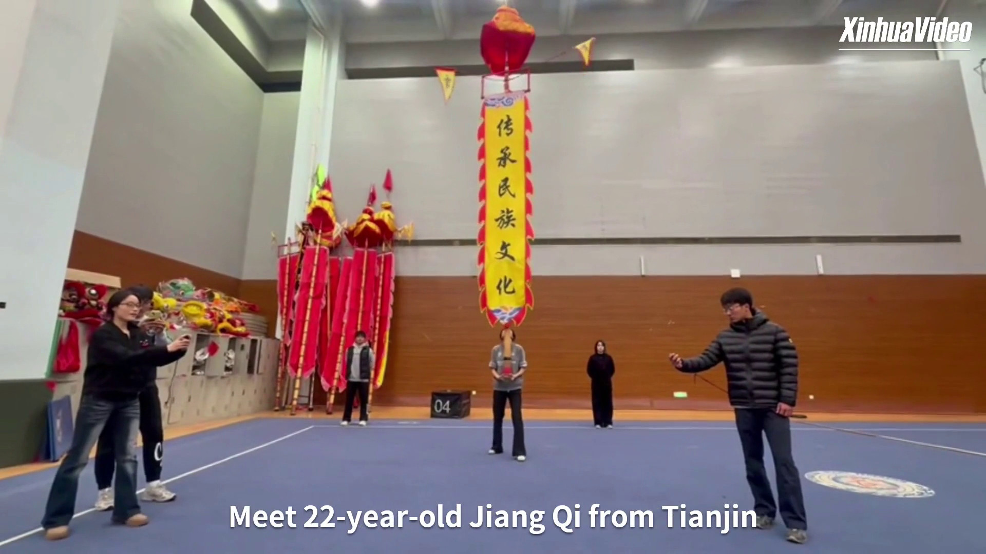 Giovane cinese entra nel Guinness World Records con l’antica arte del Zhongfan