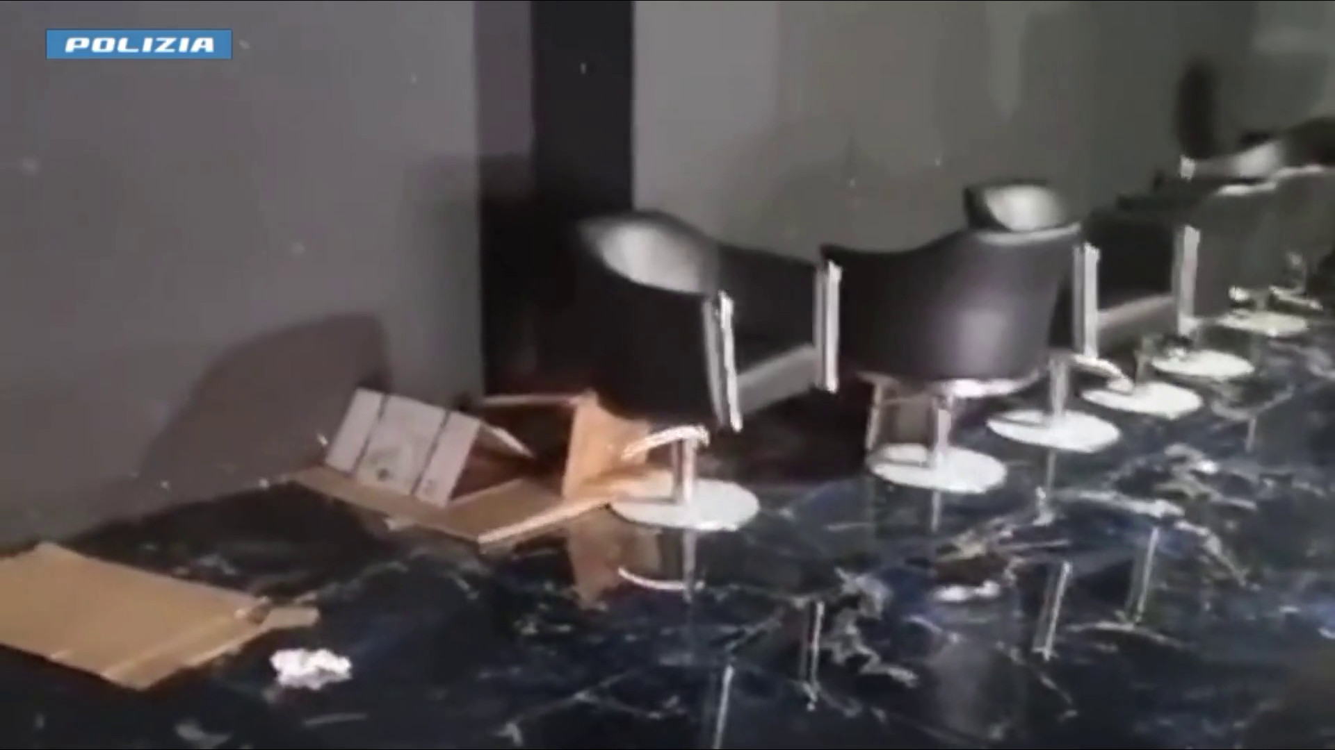 Ratti e mancanza di sicurezza, sequestrato un ristorante etnico a Roma