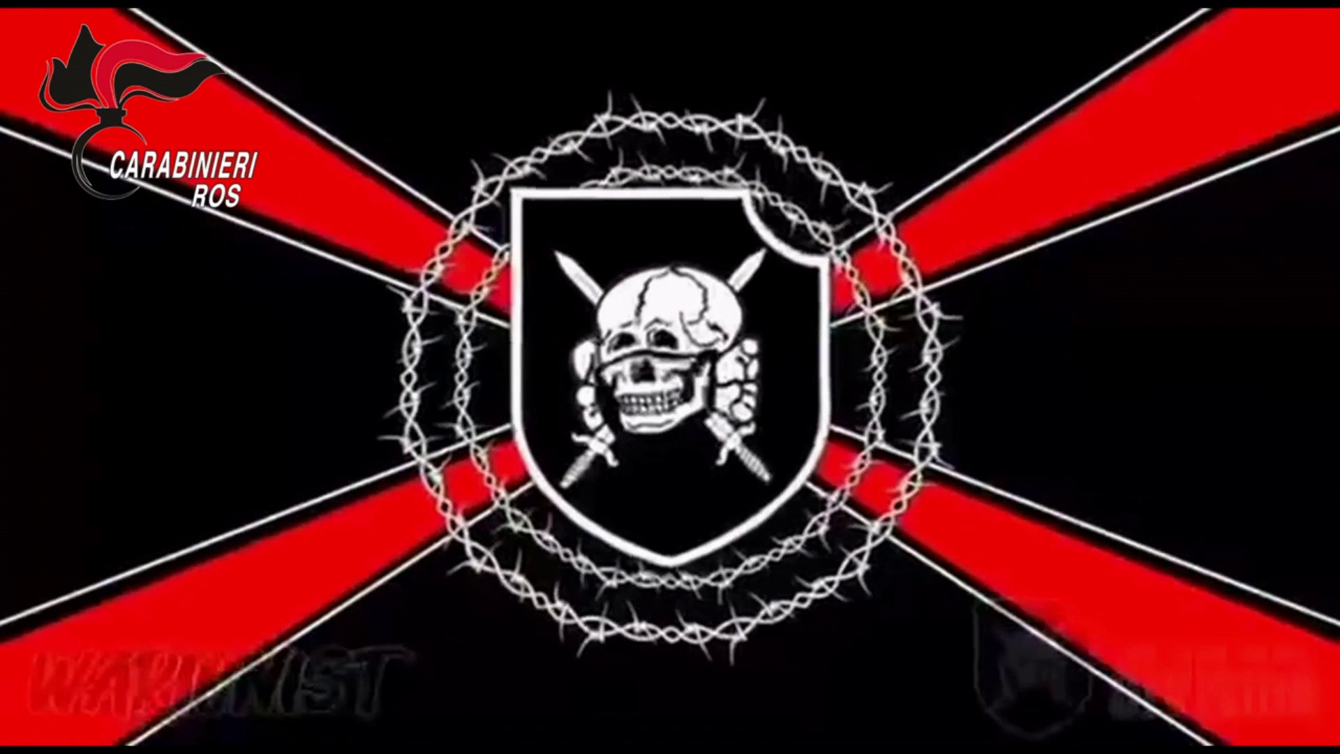 Progettava un attentato in una scuola, arrestato a Perugia un 17enne