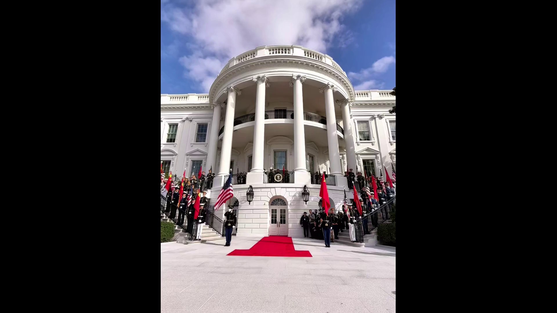 I momenti salienti della cerimonia di benvenuto di Trump per Xi alla Casa Bianca