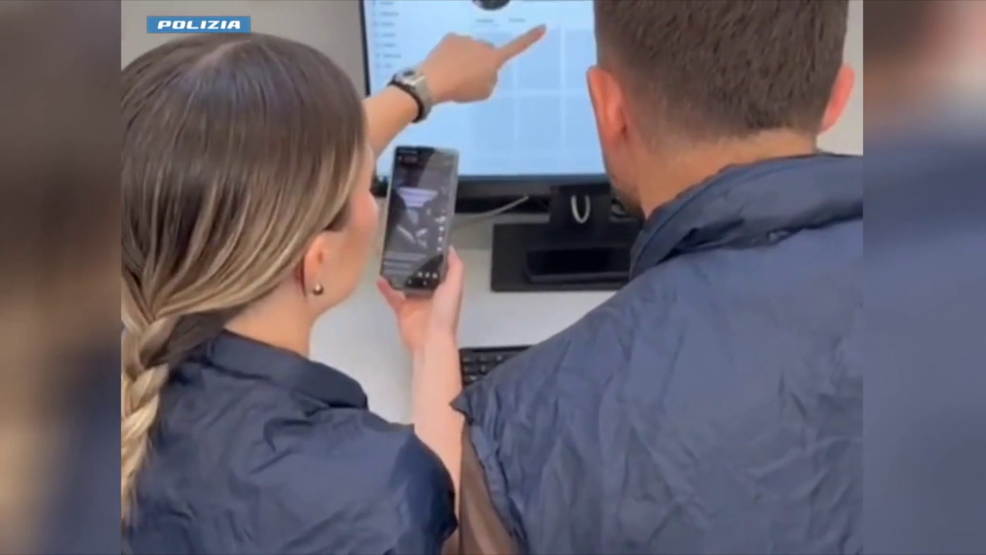 Terrorismo, arrestata una 17enne a Milano. Era attiva in gruppi chat jihadisti
