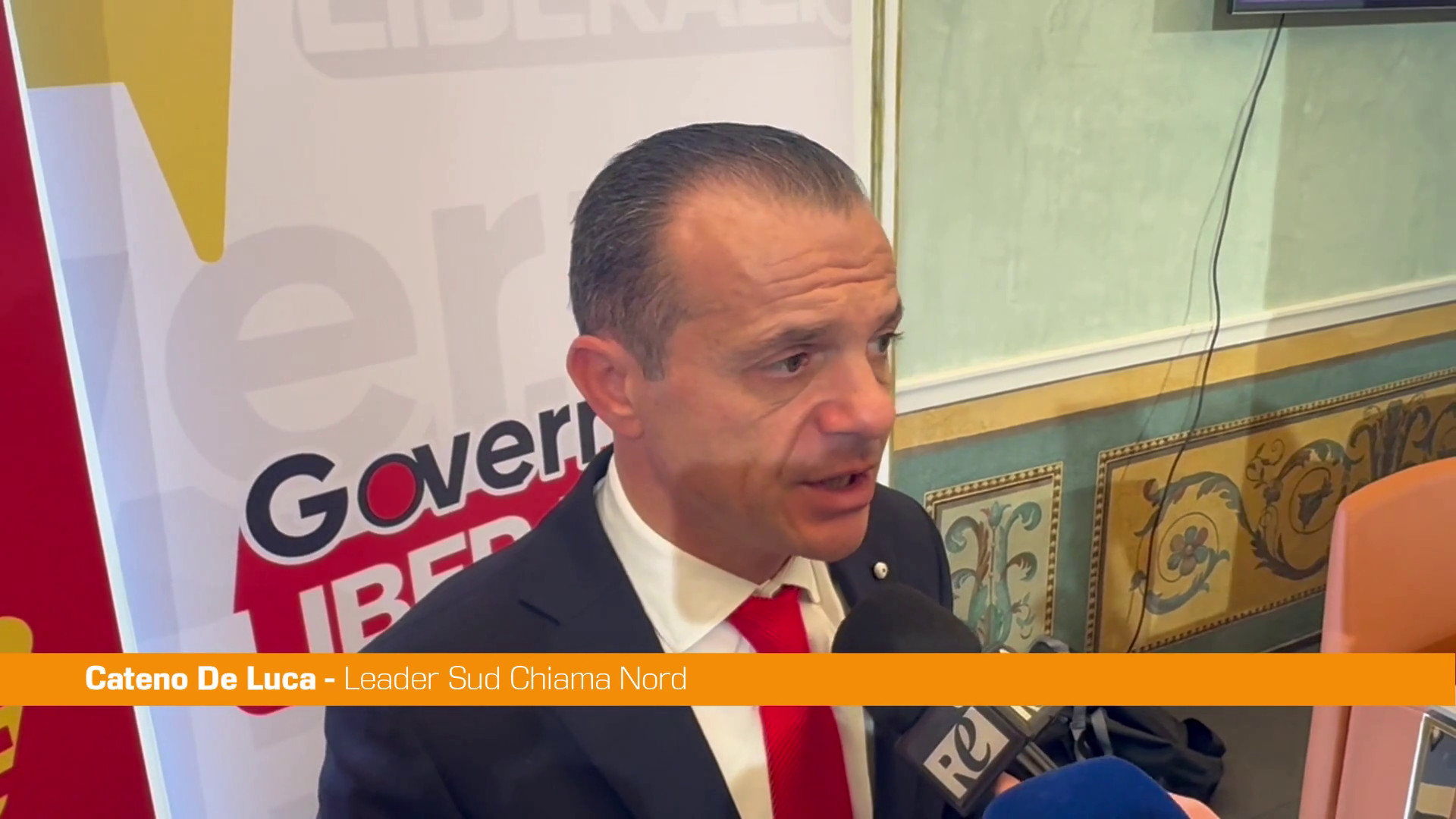 Cateno De Luca lancia 'Ti Amo Sicilia': 