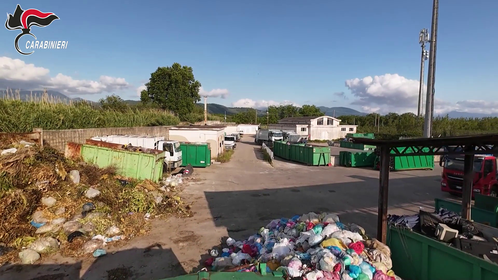 Napoli, sequestrata una discarica abusiva