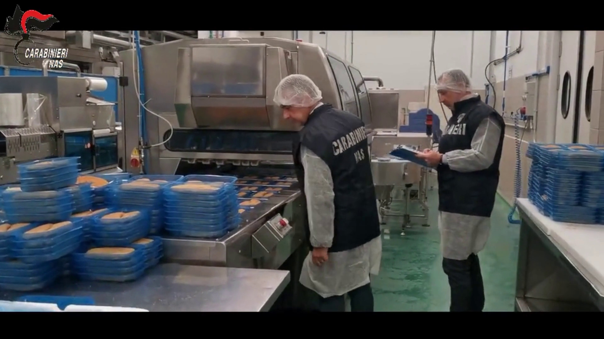 I Nas chiudono una piattaforma logistica di surgelati nel Catanese