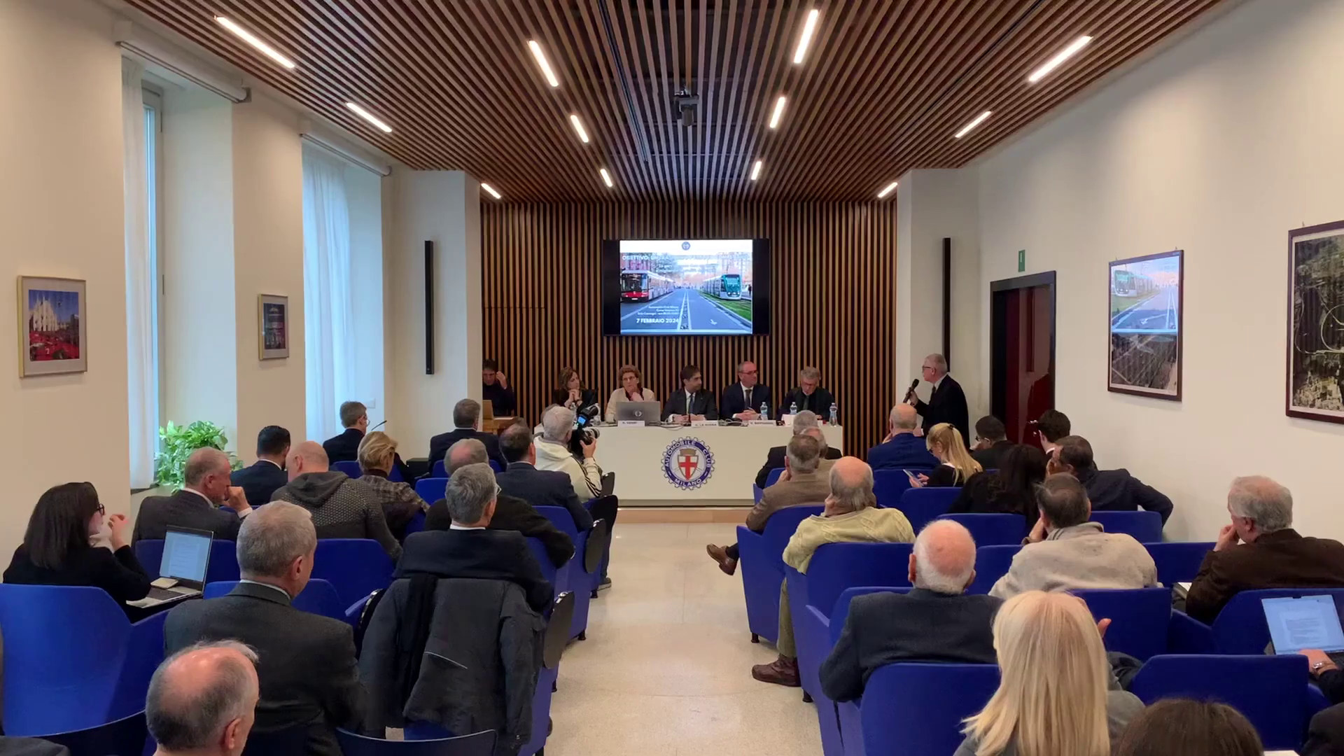 Trasporto pubblico competitivo obiettivo possibile, convegno a Milano