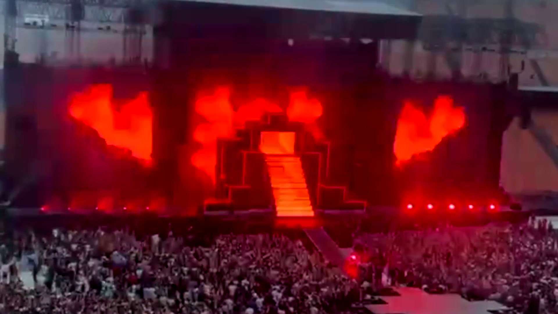 Sfera Ebbasta conquista San Siro con due sold out