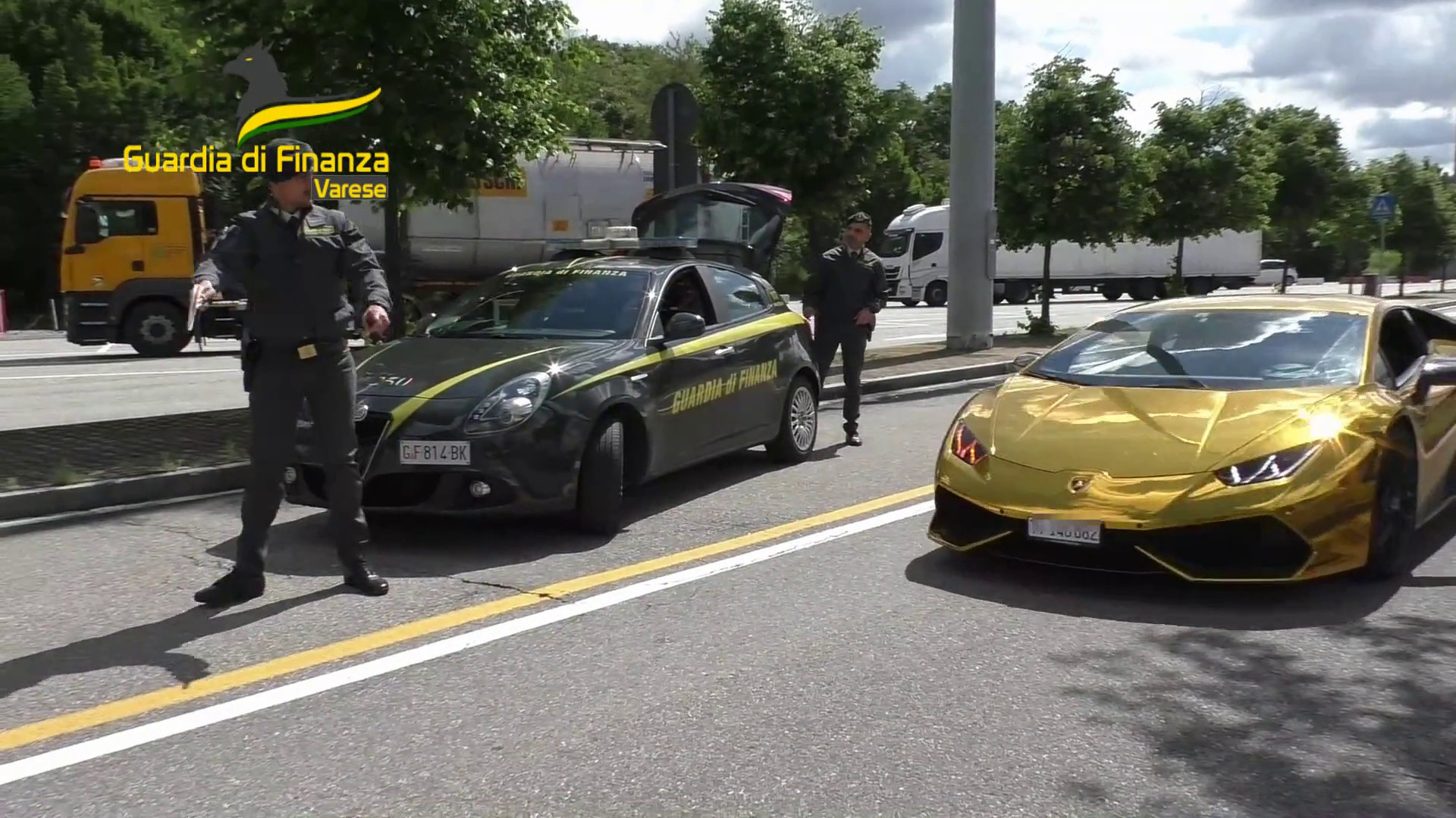 Scoperto contrabbando di supercar, sequestrate Lamborghini e McLaren